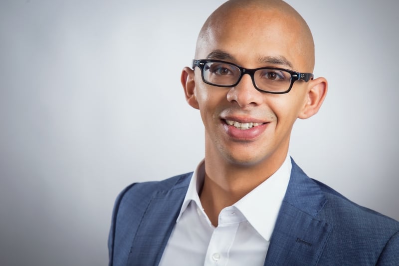 Shahzad Talukder ab Januar 2022 neuer Sommelier im Sternerestaurant Atelier des Hotels Bayerischer Hof