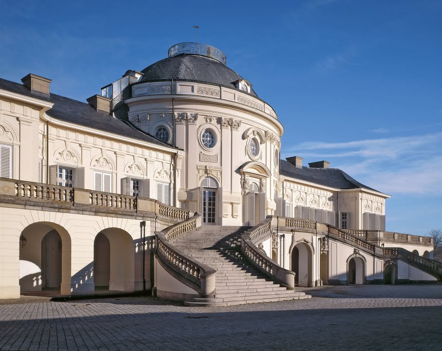 Schloss Solitude: Außenansicht, 2008; Foto: SSG/Joachim Feist