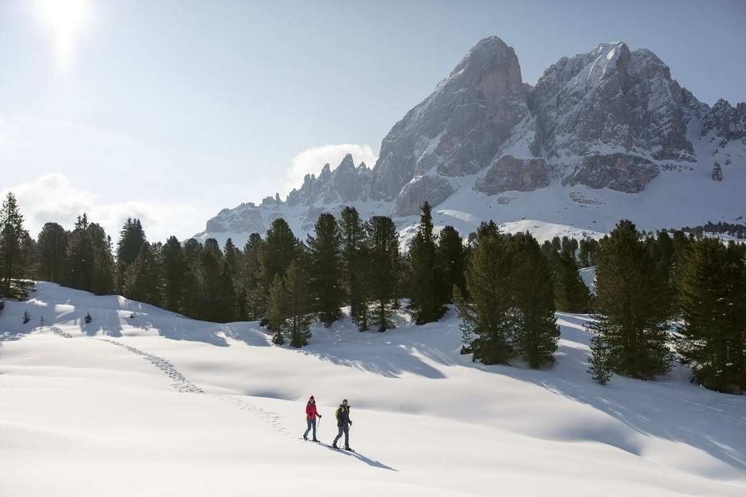 Schneeschuhwandern in der abgeschiedenen Idylle der Lüsner Alm. Foto: © Lüsnerhof