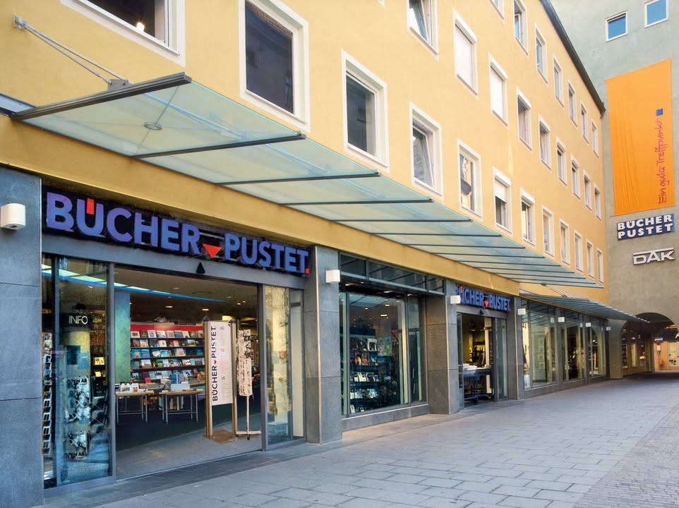 Bücher Pustet Regensburg Hauptgeschäft. Foto: © Archiv Friedrich Pustet GmbH & Co. KG