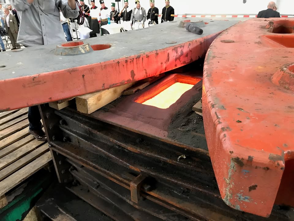Gegossene Glocke in Form. Vereinigte Domstifter. Foto: © Tennler