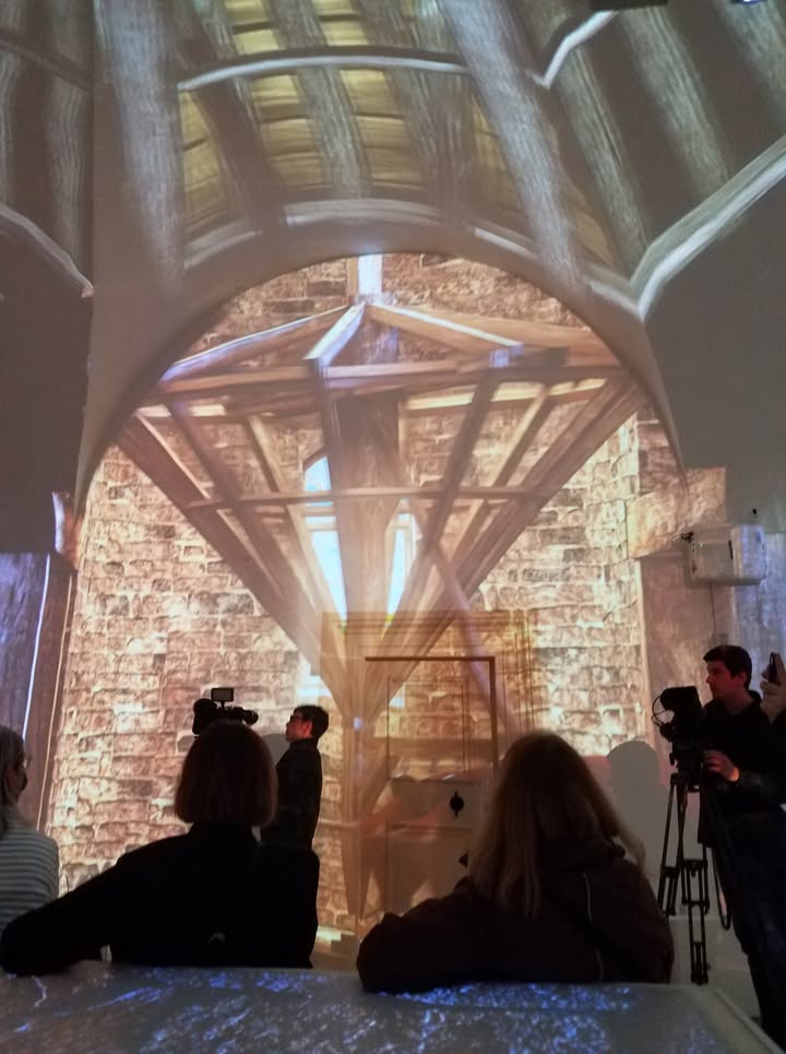Szene aus der 360 Grad Projektionsshow Festmahl: Ältestes Treibgöpelwerk in Sachsen.  Foto: ©Brigitte Karch