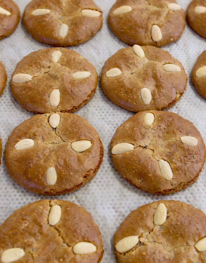 Lebkuchen aus Ostbayerns "gläserner Star-Bäckerei". Bild: obx-news